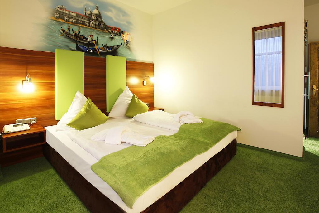 Warsteinerhof By Centro Comfort Colonia Camera foto